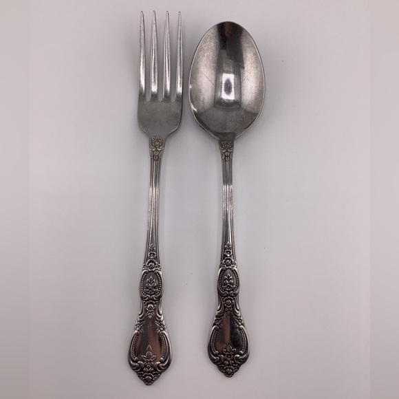 Oneida “St. Ives” Flatware Dinner Fork and Soup Spoon - Picture 1 of 3